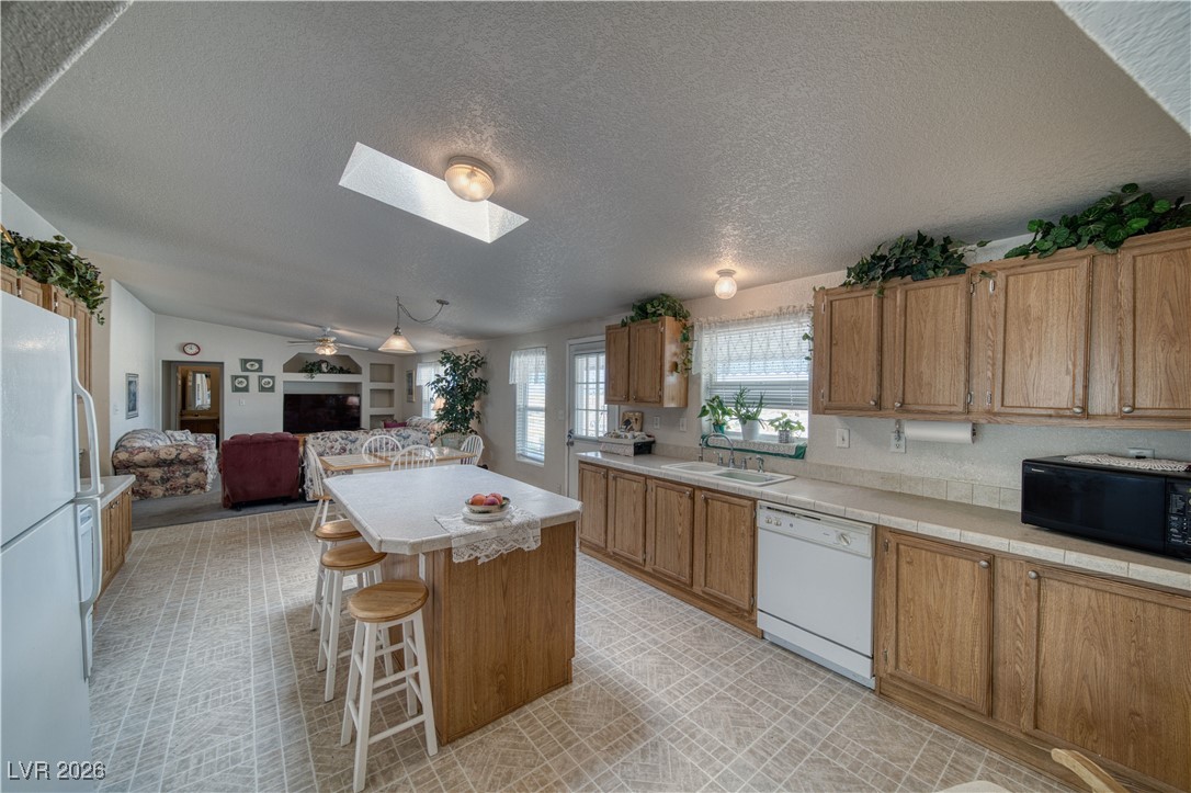 2790 Hacienda Street