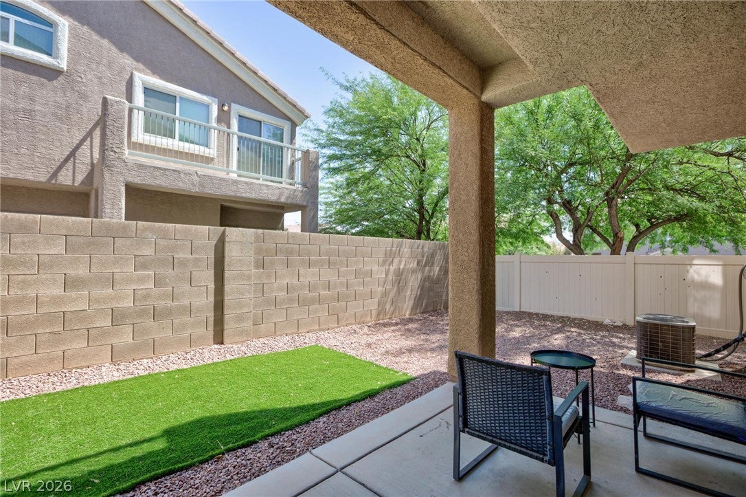 8780 Horizon Wind Avenue 102
