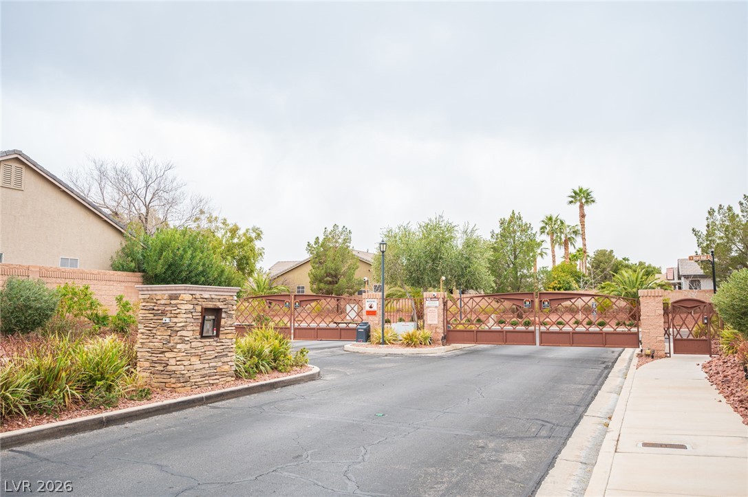 8405 Mystic Night Avenue