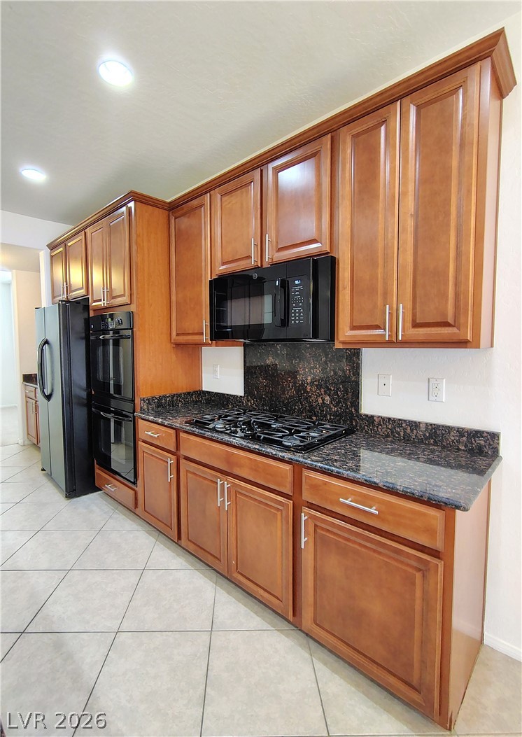 10095 Lady Apple Drive
