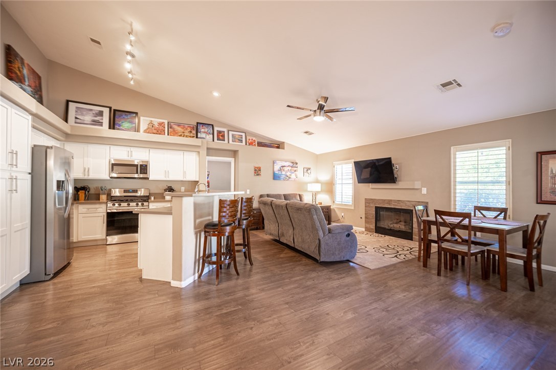 8128 Shad Bush Avenue