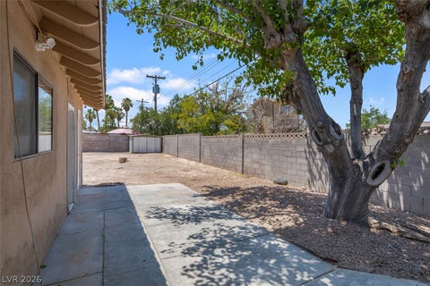 Tiny photo for 3560 Regents Circle, Las Vegas, NV 89121 (MLS # 2793201)