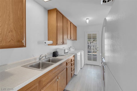 Tiny photo for 3560 Regents Circle, Las Vegas, NV 89121 (MLS # 2793201)