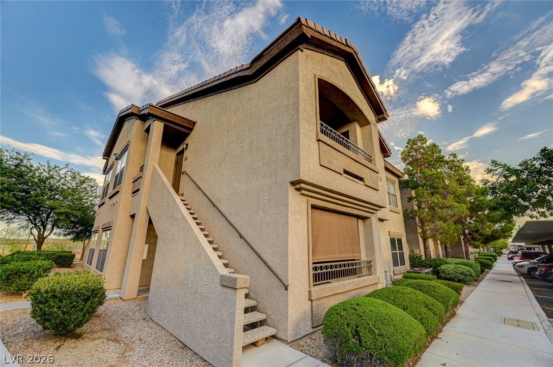8250 N GRAND CANYON Drive 2093