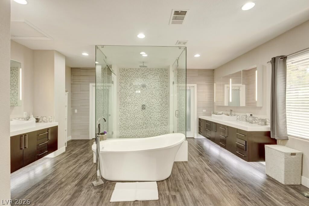 9593 Verneda Court