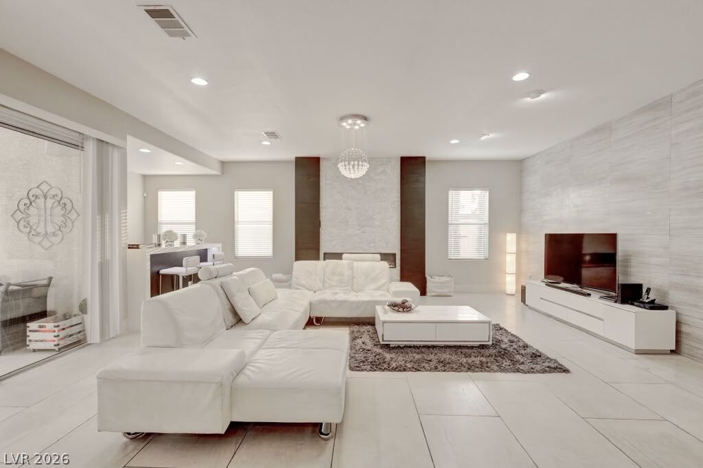 9593 Verneda Court