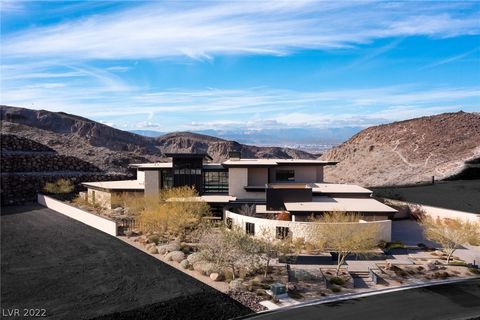 Photo of 19 SANCTUARY PEAK Court, Henderson, NV 89012 (MLS # 2460315)