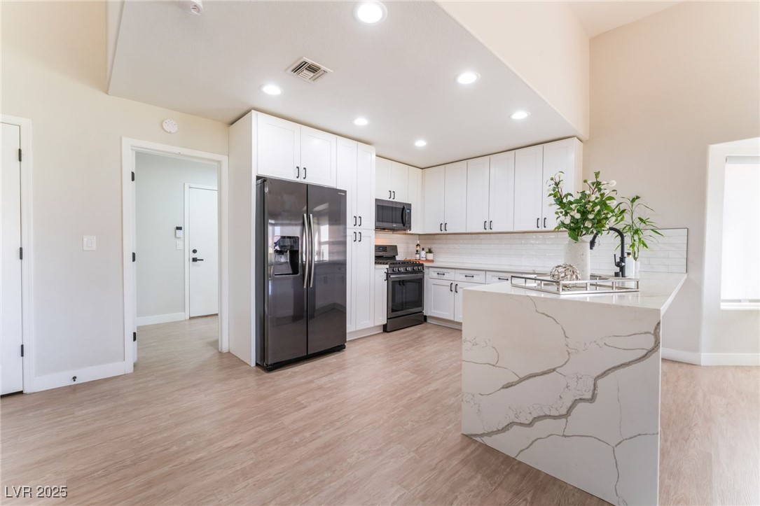 2725 Showcase Drive, Las Vegas, Nevada image 8