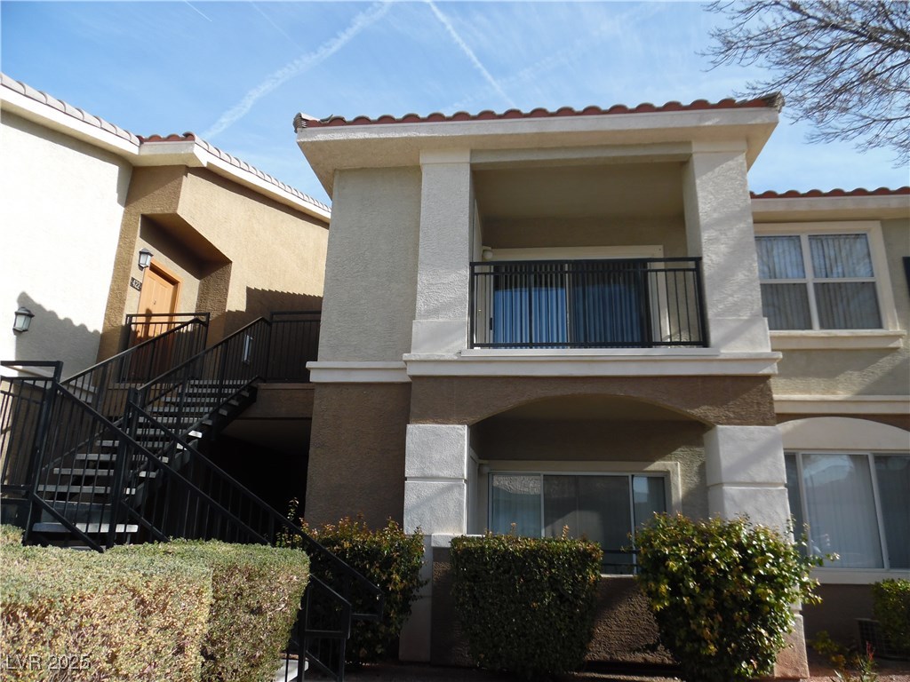 Properties 1 2900 Sunridge Heights Parkway 424