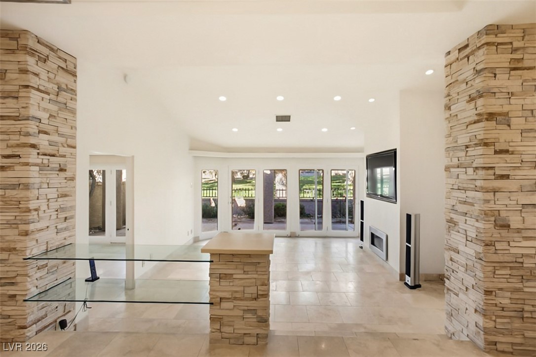 7146 Mission Hills Drive