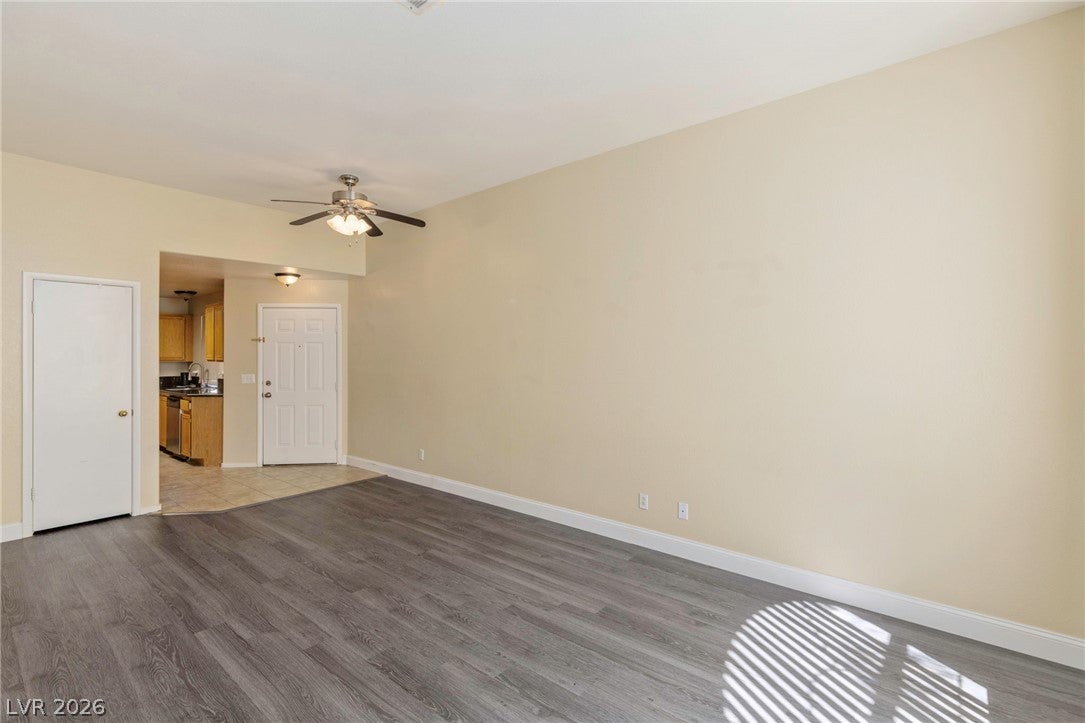 3125 N Buffalo Drive 2153