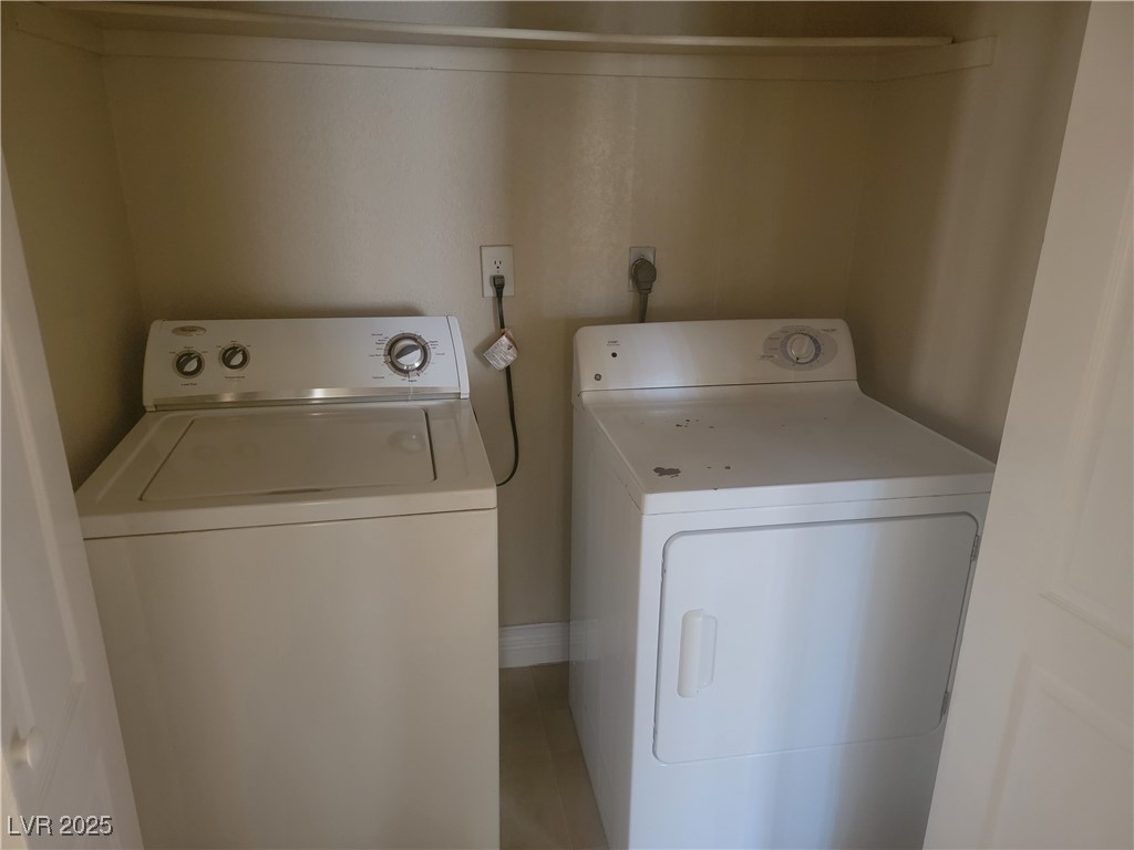 Las Vegas, Nevada 89108, United States, 3 Bedrooms Bedrooms, ,2 BathroomsBathrooms,Residential,Active,235190