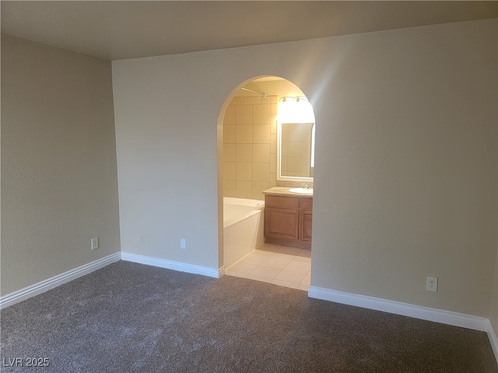 Las Vegas, Nevada 89108, United States, 3 Bedrooms Bedrooms, ,2 BathroomsBathrooms,Residential,Active,235190