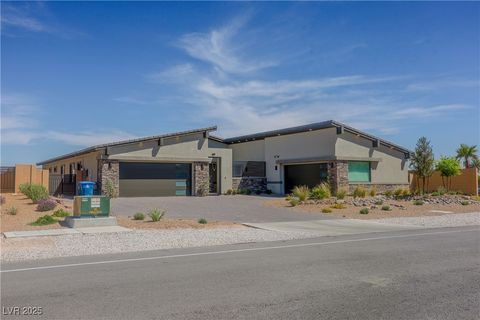 8310 W Camero Avenue Las Vegas NV 89113