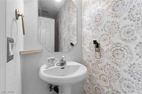 Tiny photo for 2444 Avenida Flores, Henderson, NV 89074 (MLS # 2795856)
