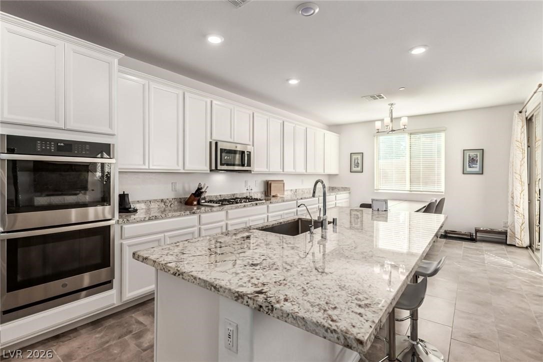 905 Sycamore Falls Street