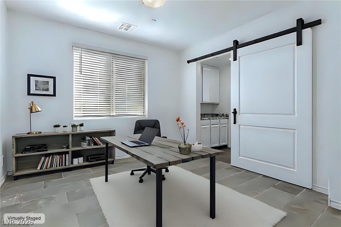 905 Sycamore Falls Street