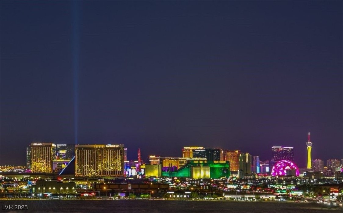 8255 Las Vegas Boulevard 702