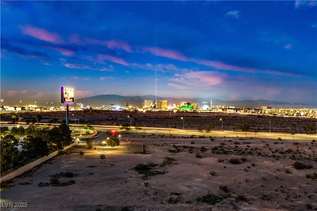 8255 Las Vegas Boulevard 702