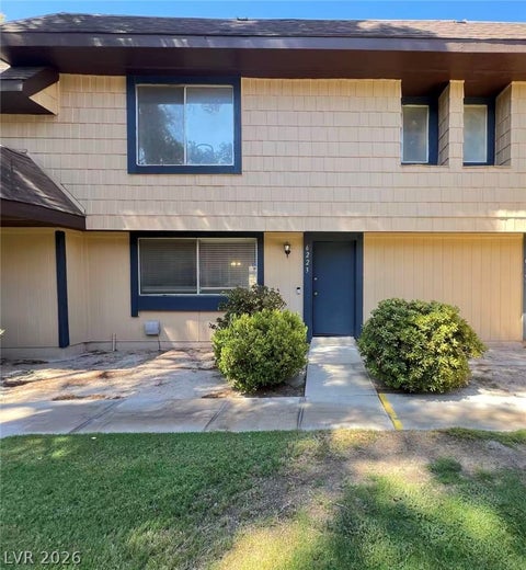 Townhouse For Rent - 6223 Meadow View Lane<br/> Clark County, Las Vegas, NV 89103