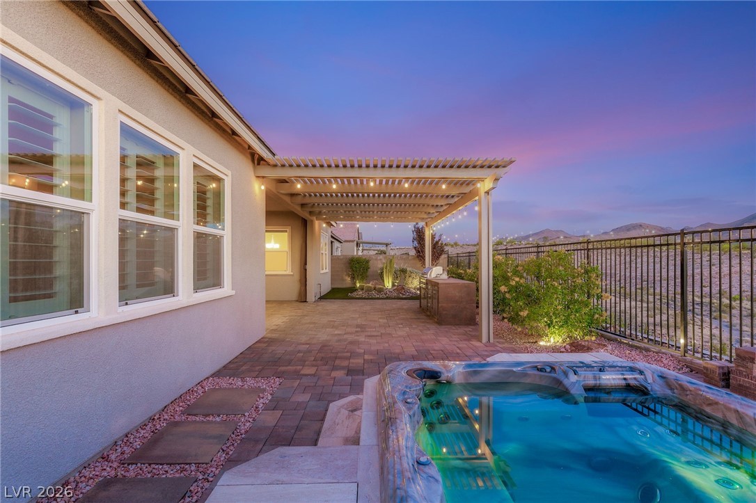 2711 Canvas Sky Street
