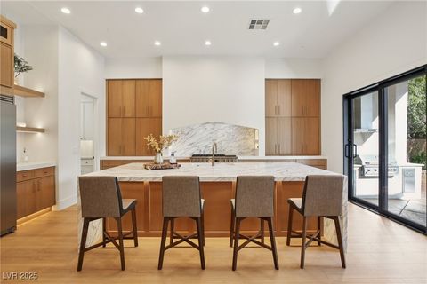 Photo of 32 Hassayampa Trail, Henderson, NV 89052 (MLS # 2740094)