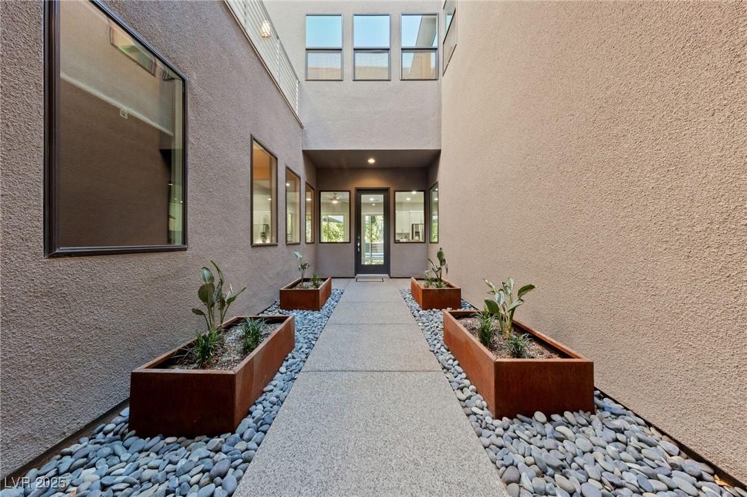 845 Loch Katrine Avenue, Henderson, Nevada image 4