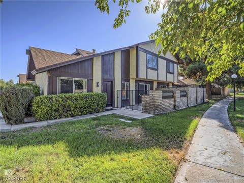 Townhouse For Sale - 4504 Del Oro Drive<br/> Las Vegas, NV 89102