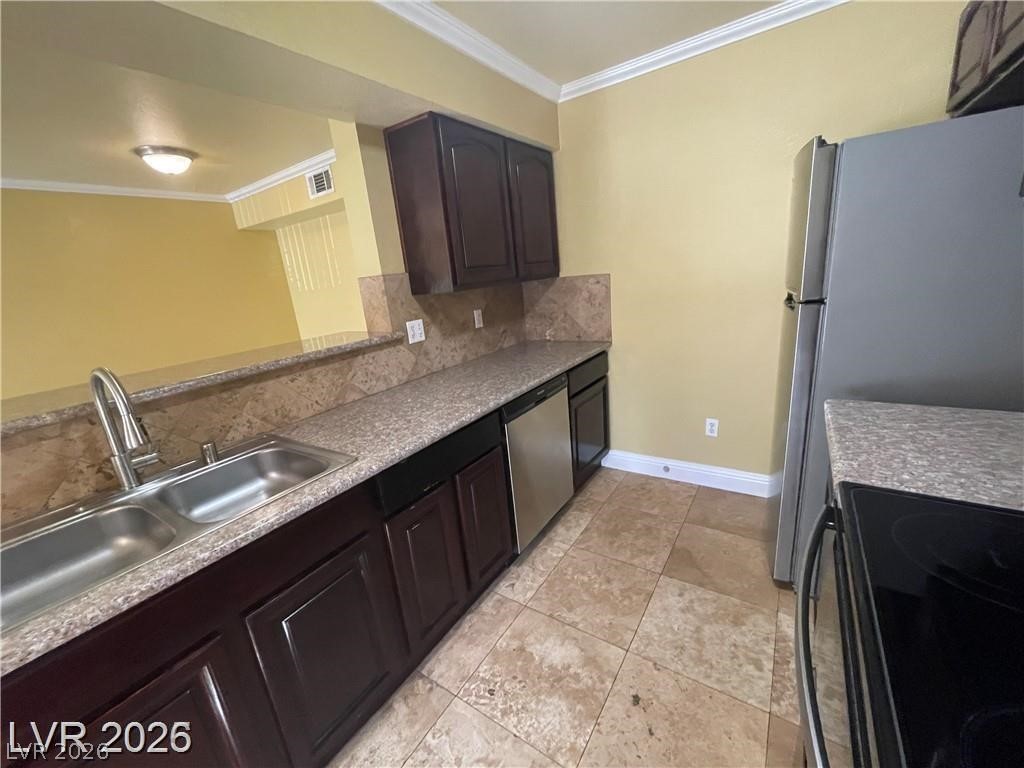 1150 N Buffalo Drive 1041