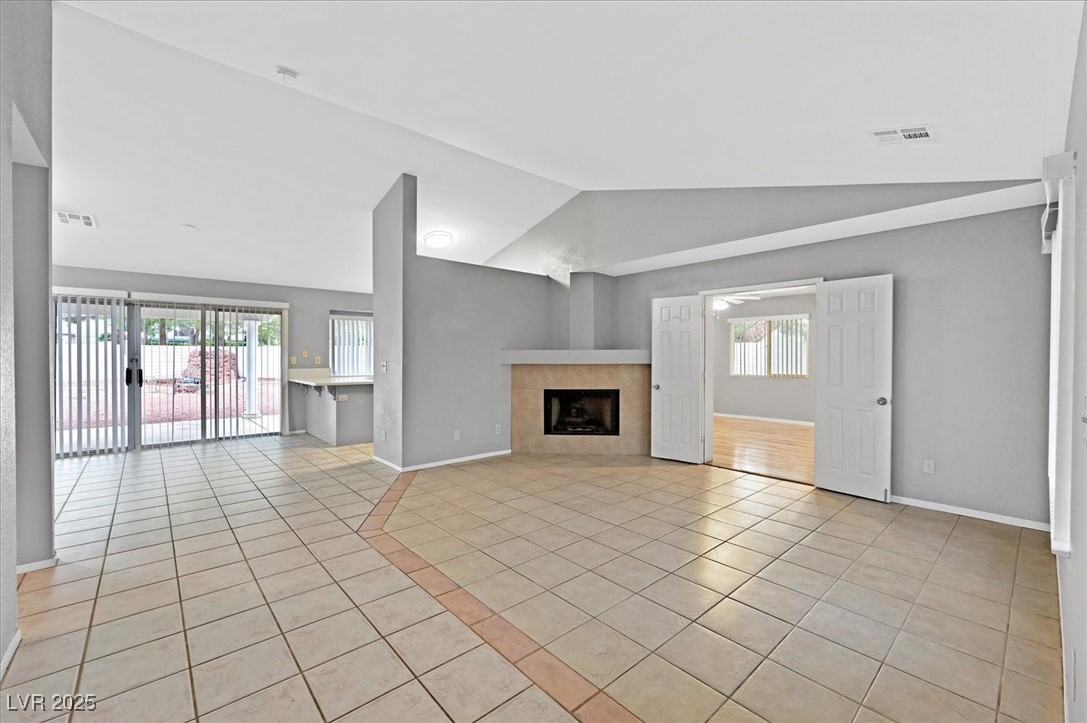 Las Vegas, Nevada 89117, United States, 3 Bedrooms Bedrooms, ,2 BathroomsBathrooms,Residential,Active,201358