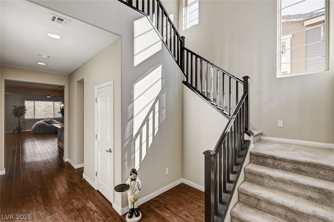 5762 Mesa Mountain Drive