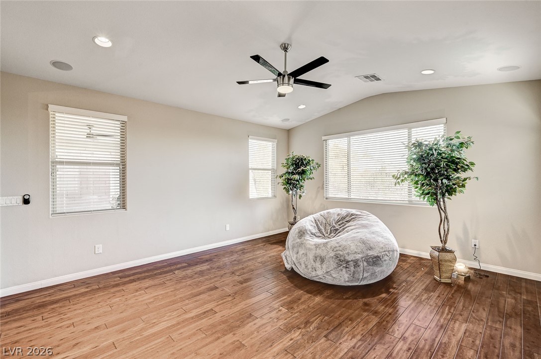 5762 Mesa Mountain Drive