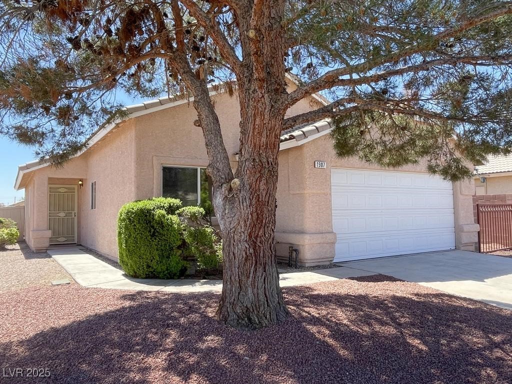 1907 Thunder Storm Avenue, North Las Vegas, Nevada image 2