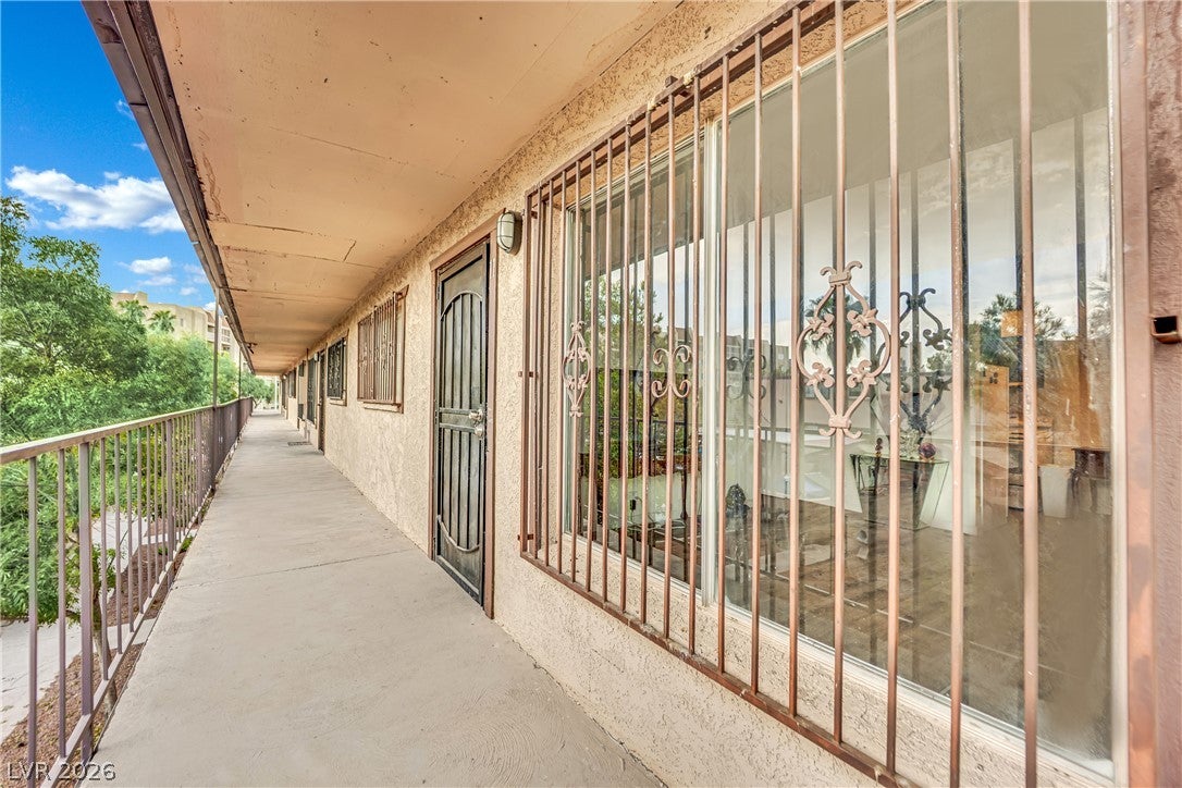 625 S Royal Crest Circle 11