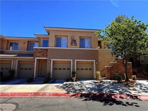 Townhouse For Rent - 704 Peachy Canyon Circle #203<br/> Clark County, Las Vegas, NV 89144