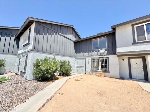 Townhouse For Sale - 3911 Hartford Place<br/> Las Vegas, NV 89102