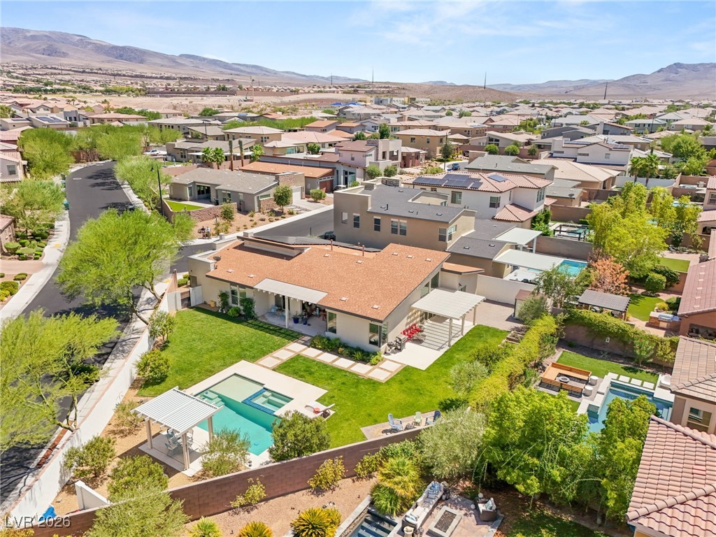 2553 Bridle Oaks Court