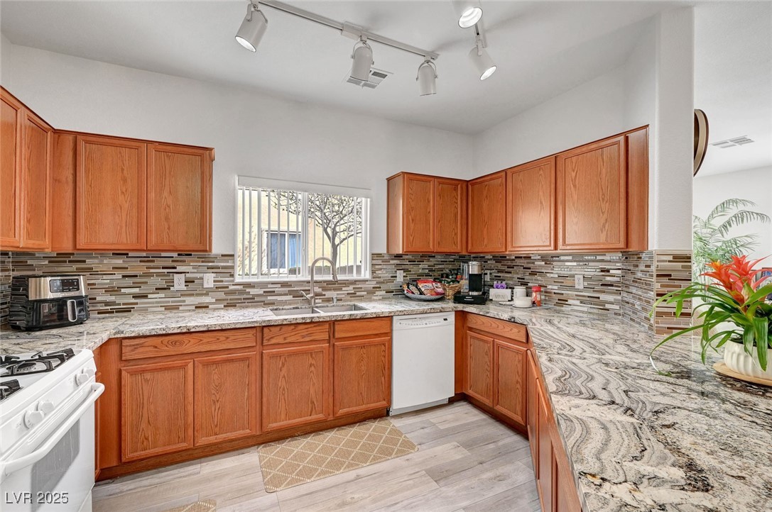 6320 Desert Leaf Street #101, North Las Vegas, Nevada image 21