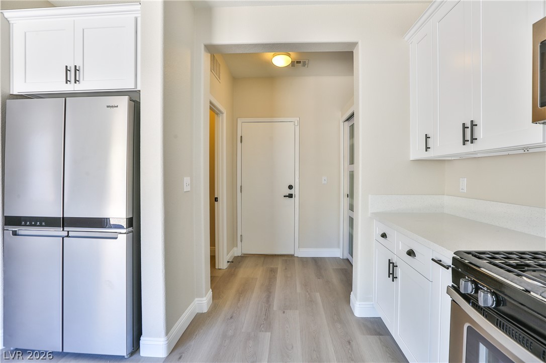 5221 Mountain Garland Lane
