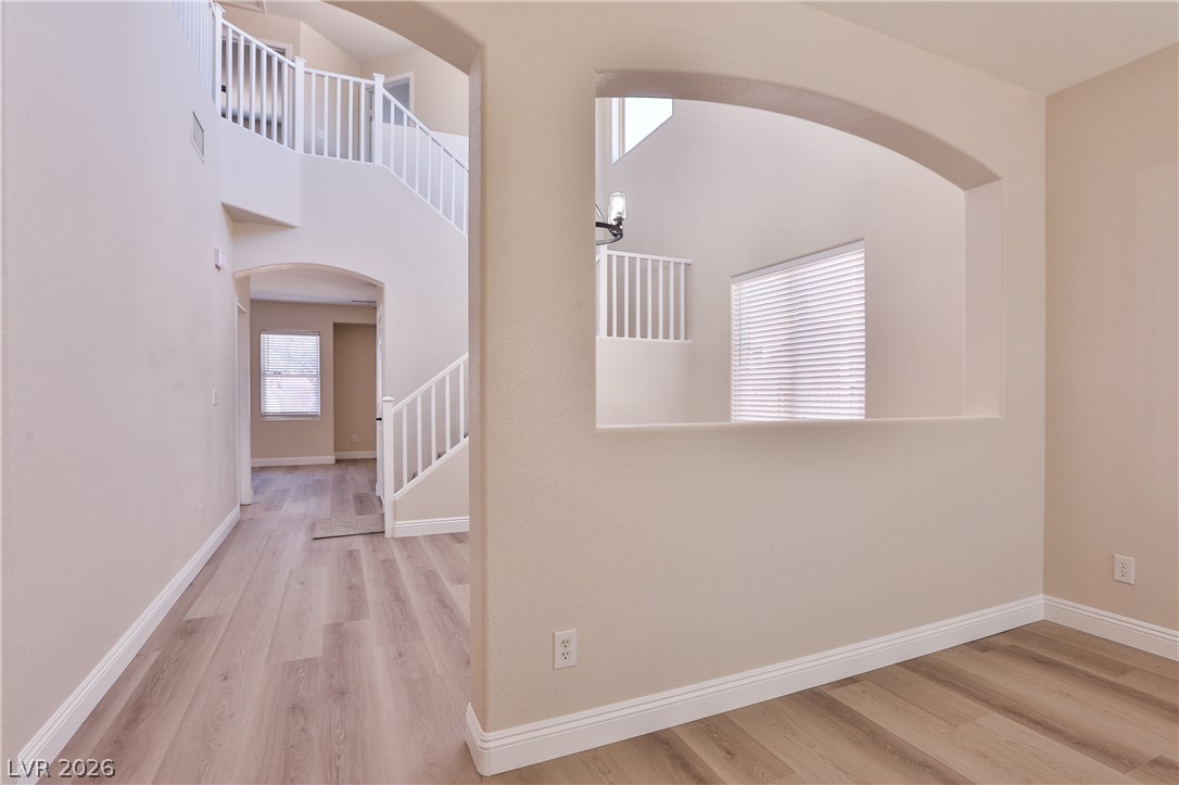 5221 Mountain Garland Lane