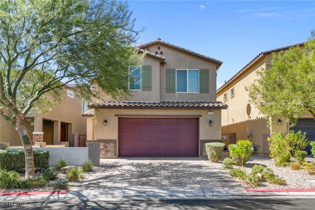 7215 Dazzle Point Street