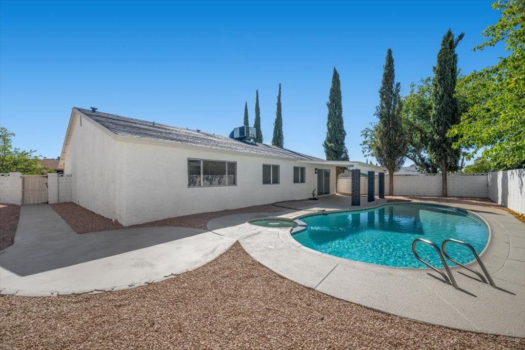 1408 Stacey Lane