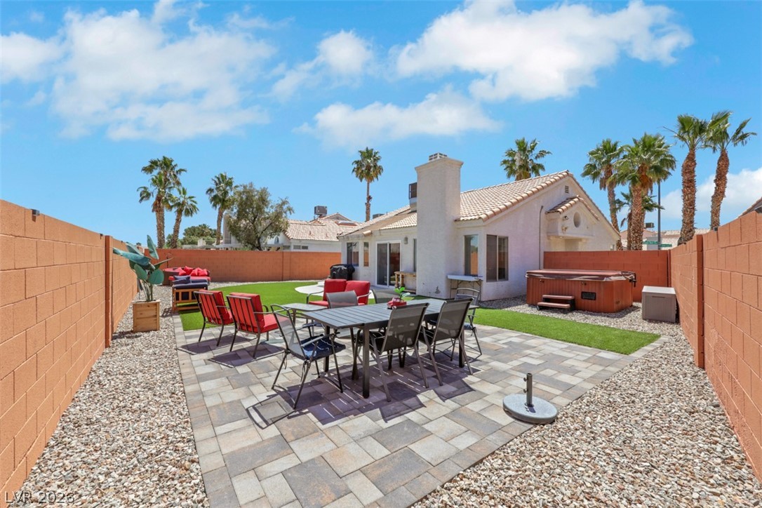 1580 Autumn Rust Drive