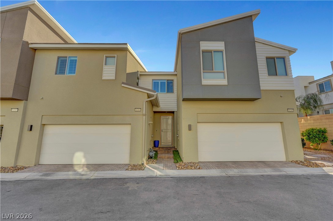 9291 Desert Pearl Avenue