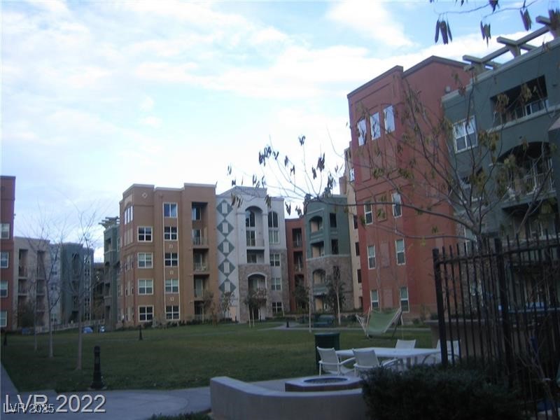 32 E Serene Avenue 123