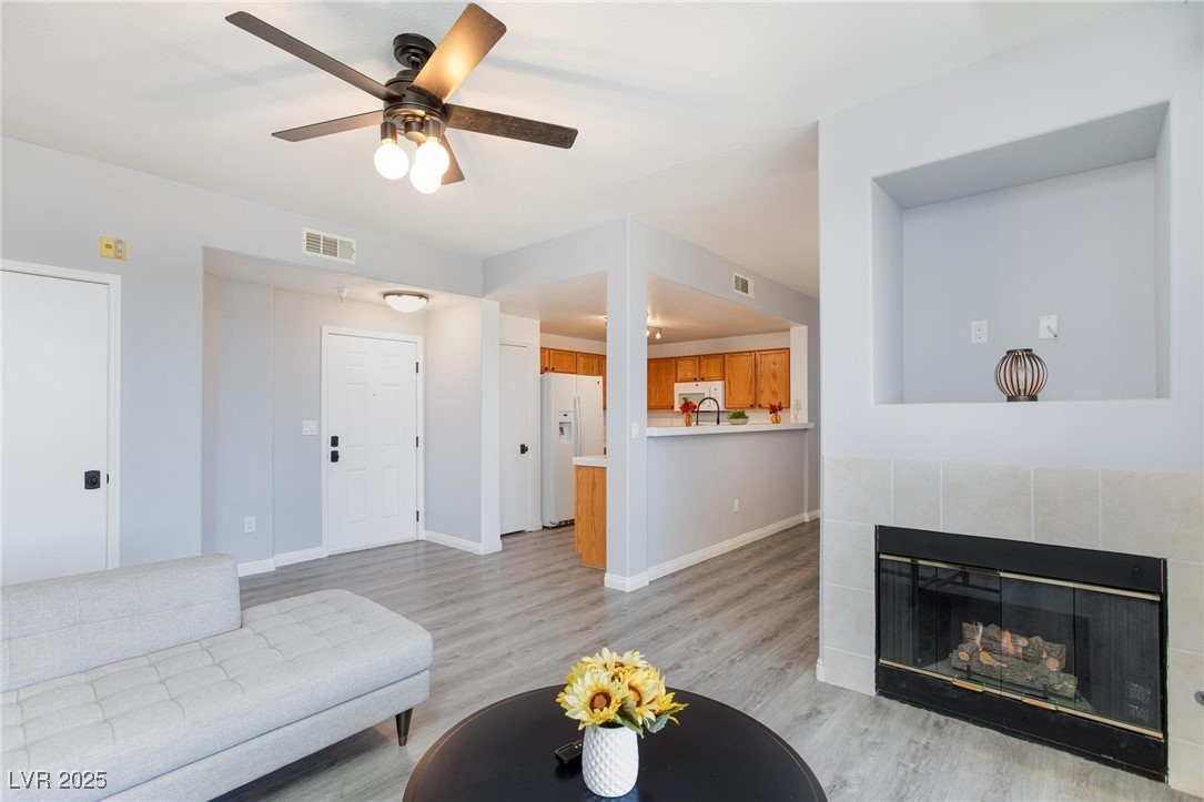 2325 Windmill Parkway 812
