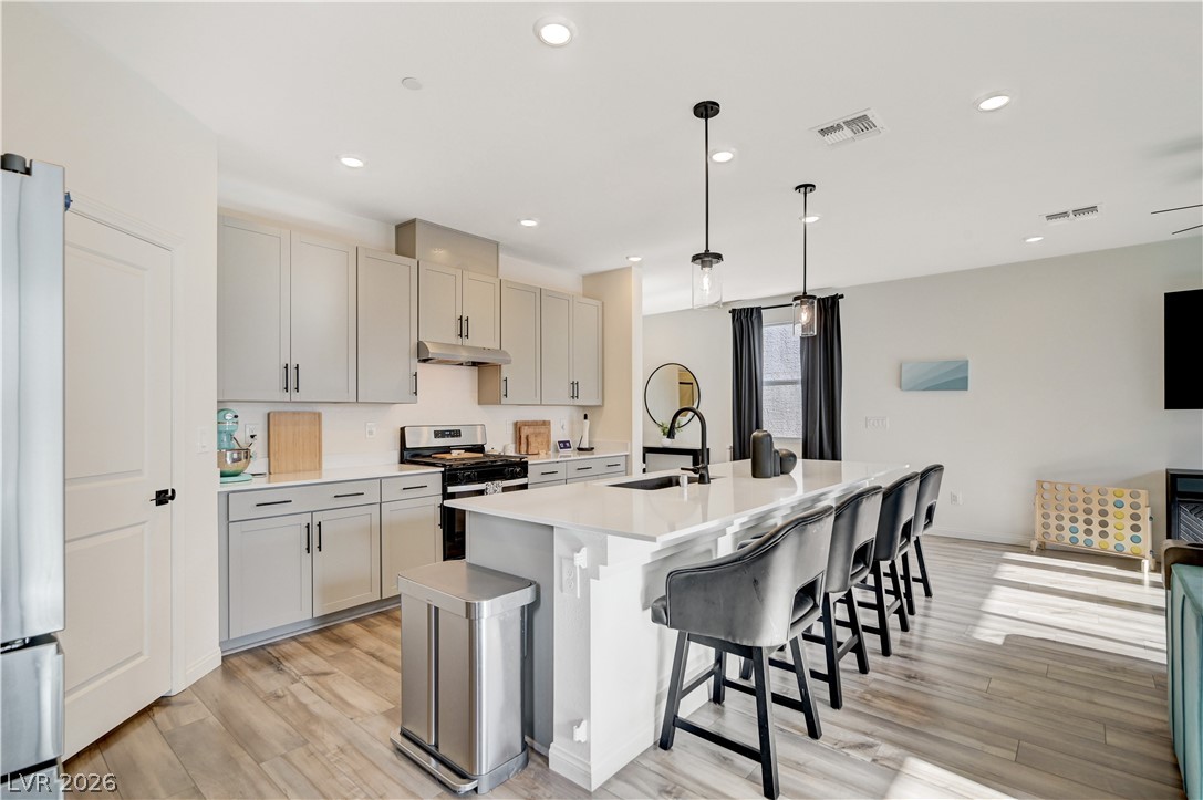 10207 Canyon Mantle Street