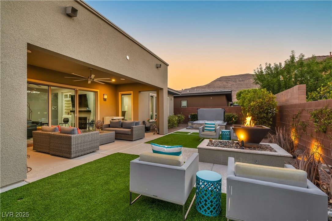 9988 REGENCY SQUARE Avenue