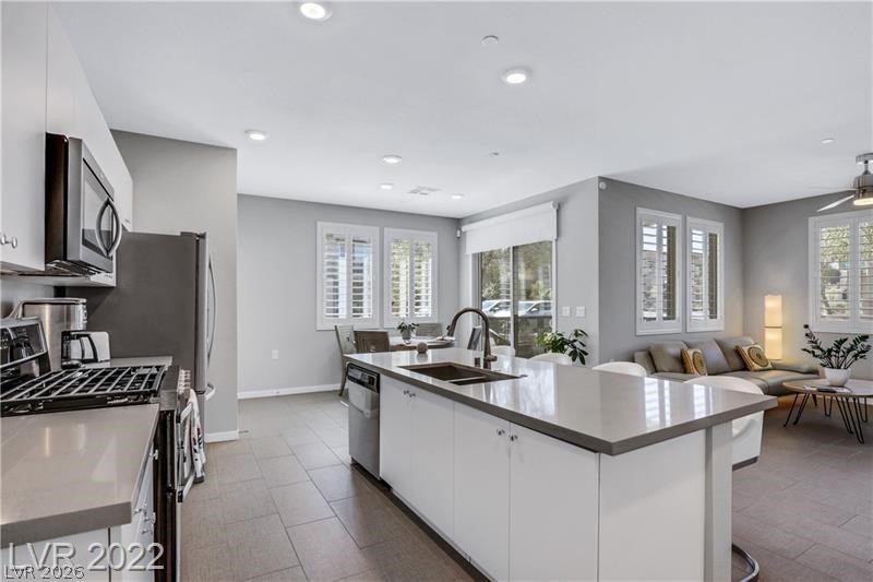 11257 Rainbow Peak Avenue 105