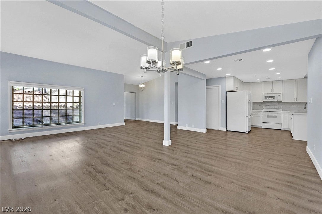 3864 Alice Lane